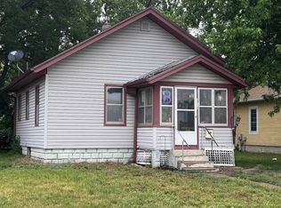 3710 16th St, Columbus, NE 68601
