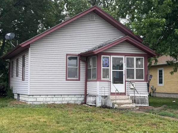 3710 16th St, Columbus, NE 68601