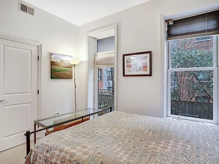 1323 Clifton St NW #13 — Photo 24