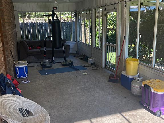 4th image of 1472 Sharlo Ave