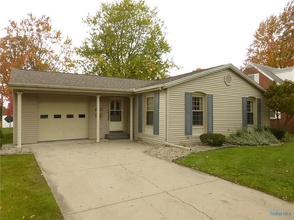 1st image of 422 Oxford Dr