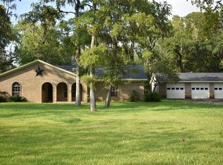 277 Fawn Trl, Lake Jackson, TX 77566