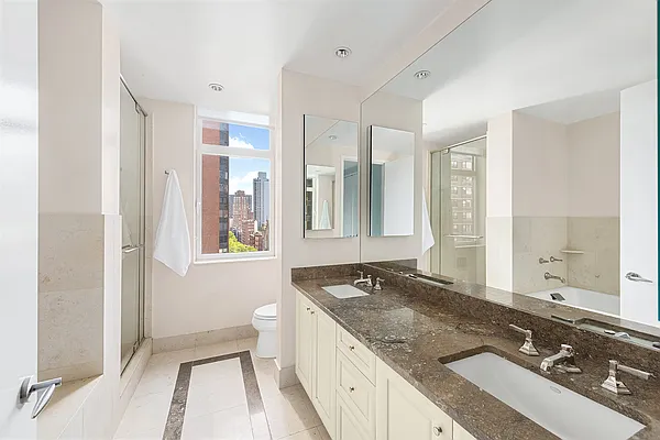 Sold by Compass | media 9