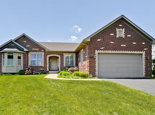 1564 Limerick Dr, Aurora, IL 60505