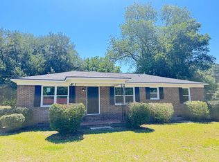 505 Lakeshore Dr, Walterboro, SC 29488