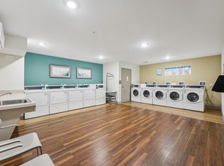 Rolling Greens Court, Riverton, NJ 08077