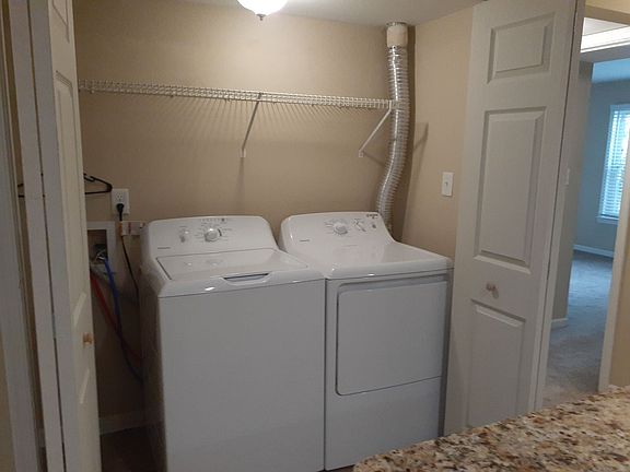 5th image of 108 Lantana Ln APT 26