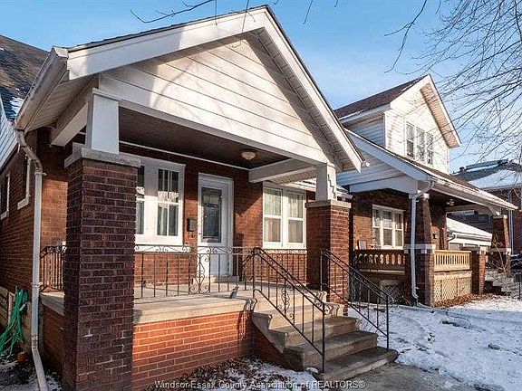 3rd image of 1178 Bruce Ave