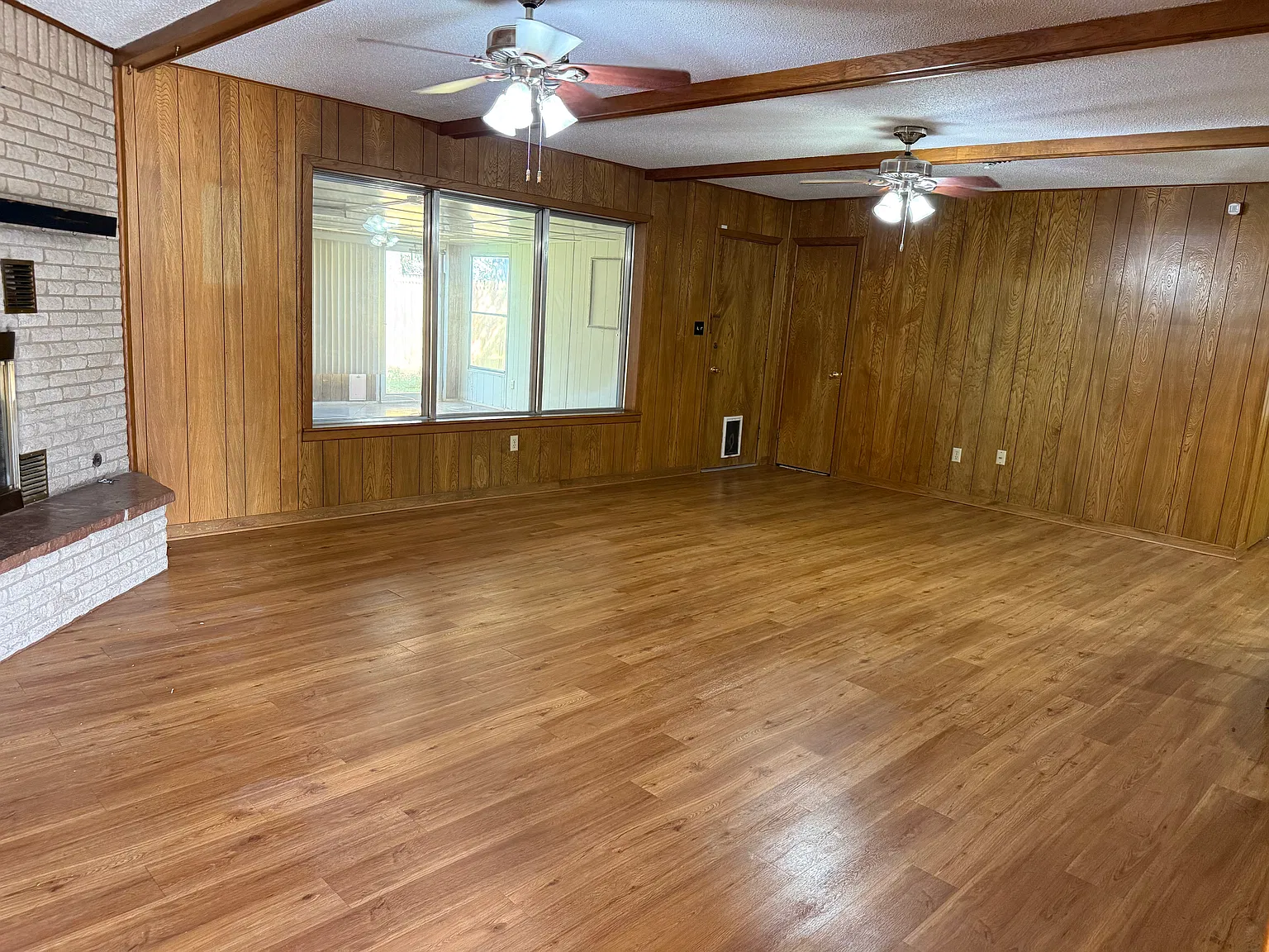 2 bed, 1809 sqft, $2,000 — Photo 2