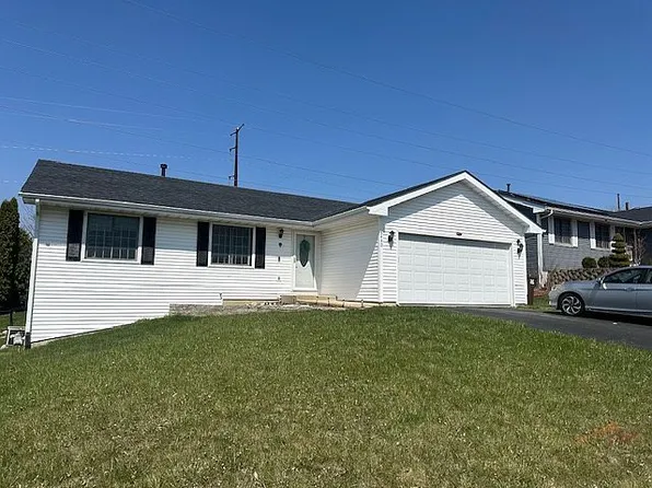 5440 Torque Rd, Loves Park, IL 61111