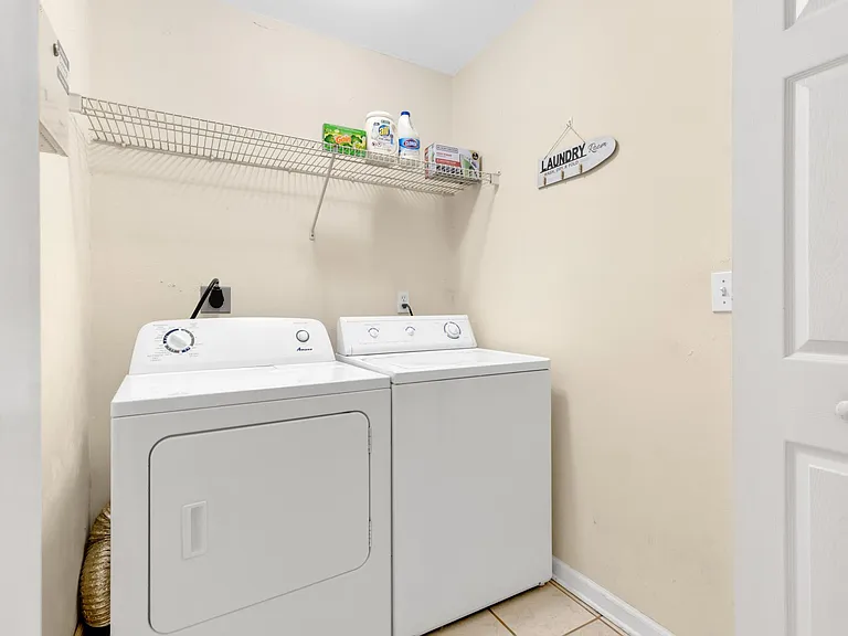 213 Cactus St — Photo 20