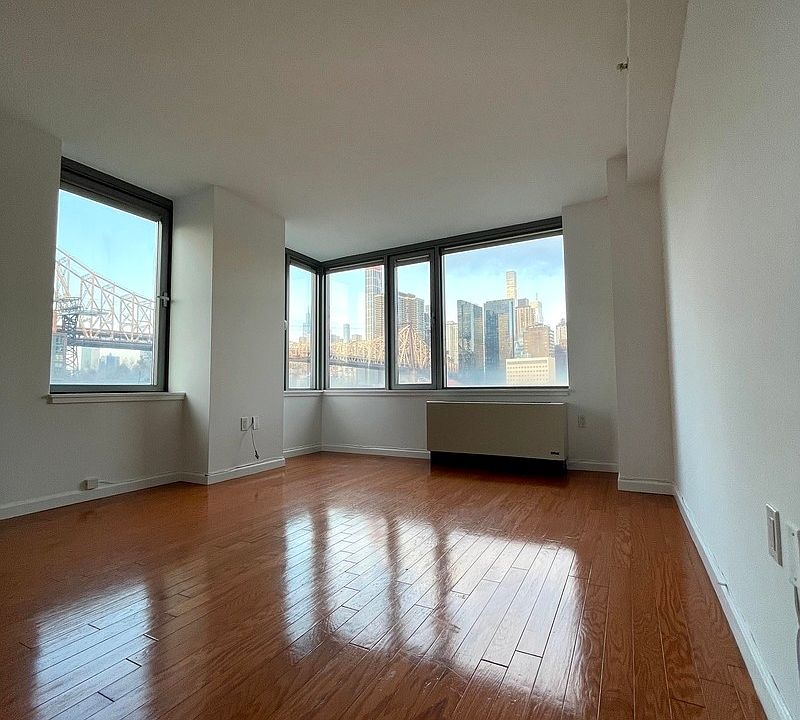 1st image of 455 Main St APT 4E
