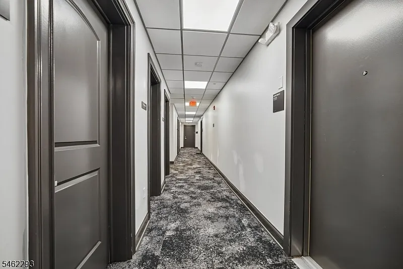 2 bed, 2.0 bath, $2,800 — Photo 3
