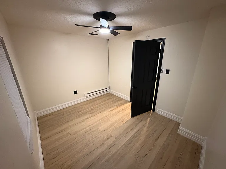 1814 North Ave #3 — Photo 3