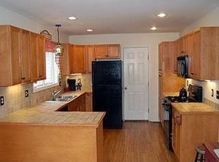 34 Tyrell Rd, Pawling, NY 12564