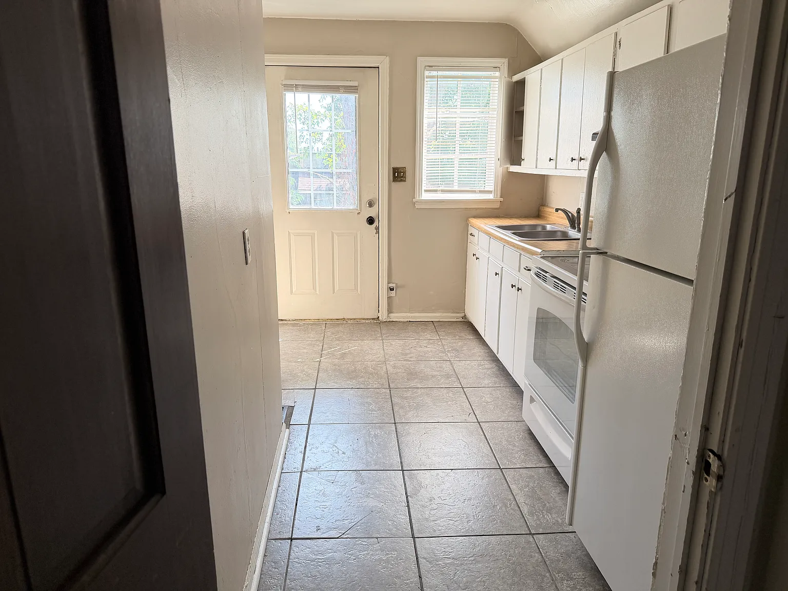 1 bed, 950 sqft, $950 — Photo 2