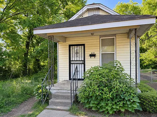 331 W Dison Ave Photo 1 331 W Dison Ave Photo 1