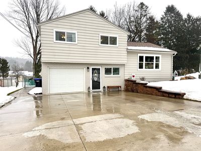 821 Dickinson Dr, Vestal, NY, 13850