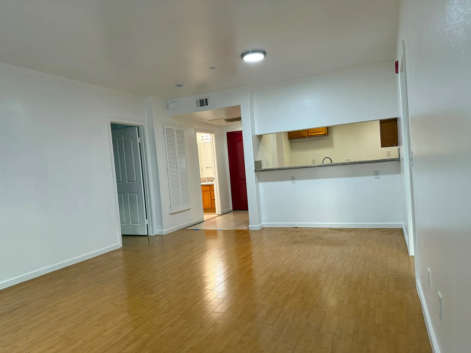2 bed, $2,500 — Photo 2