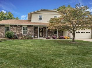 18 Foxwood Ct, Saint Charles, MO 63304