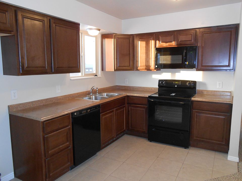 1st image of 4250 S Brookfield Way