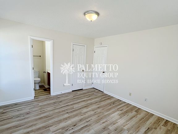 3rd image of 4806 Shady Pine Dr