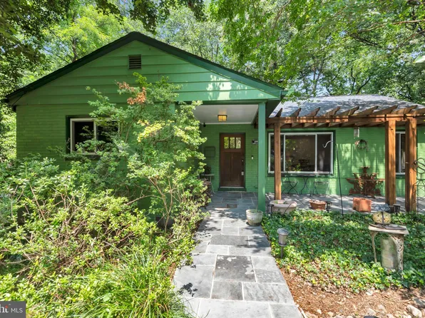 110 Devon Ct, Silver Spring, MD 20910