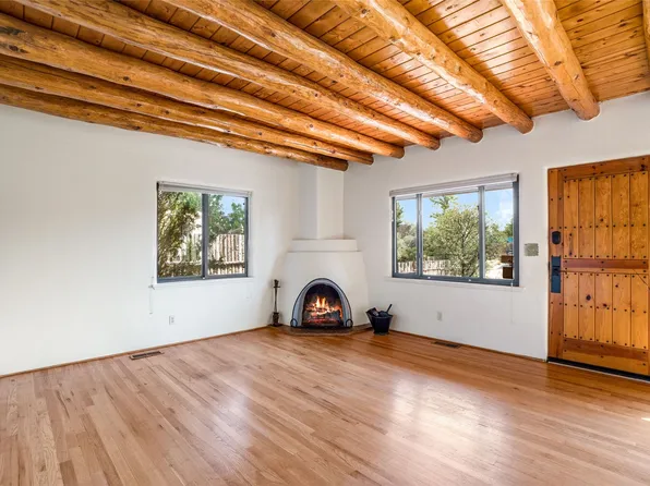 1361 Santa Rosa Dr, Santa Fe, NM 87505