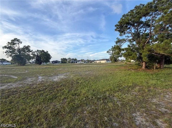 2613 NW 20th Ter, Cape Coral, FL 33993