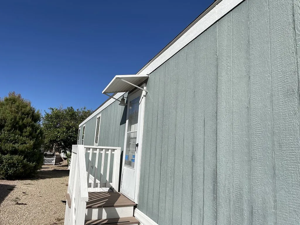 2 bed, 2.0 bath, 784 sqft, $1,200 — Photo 4