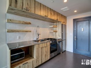 72 Box St APT 2I, Brooklyn, NY 11222