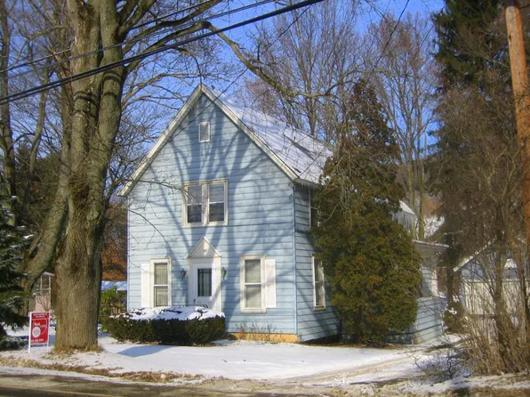 9 Derrick Rd, Bradford, PA 16701