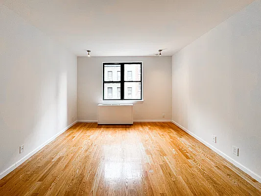 Rented by Corcoran | media 12