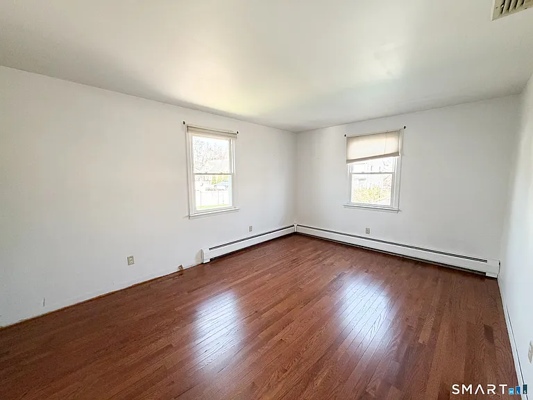 732 Tunxis Hill Rd — Photo 16