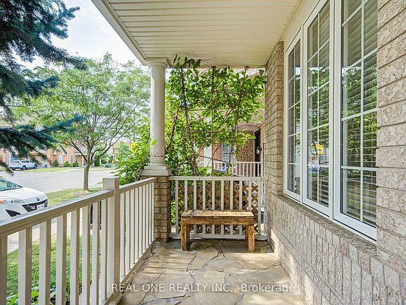 4th image of 739 Philbrook Dr