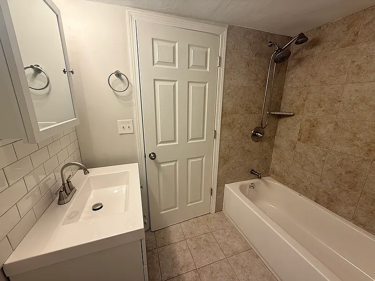 54 N Putnam St #1 — Photo 7