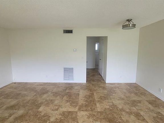 5th image of 222 N Federal Hwy APT 6