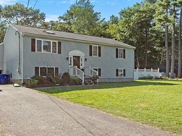 45 Windsor Ct, Taunton, MA 02780