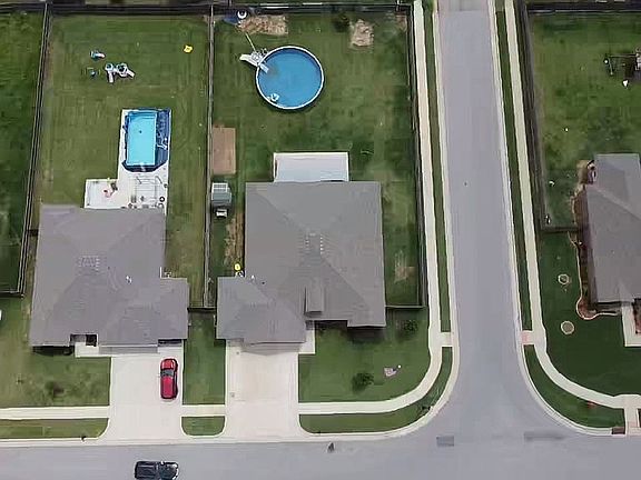 4th image of 4732 Fieldstone Dr
