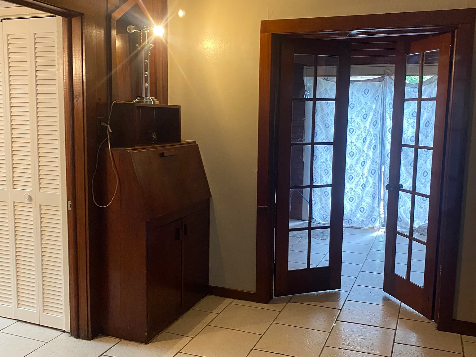 2 bed, 1500 sqft, $2,250 — Photo 2