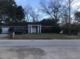 1600 Carlisle Dr W, Mobile, AL 36618