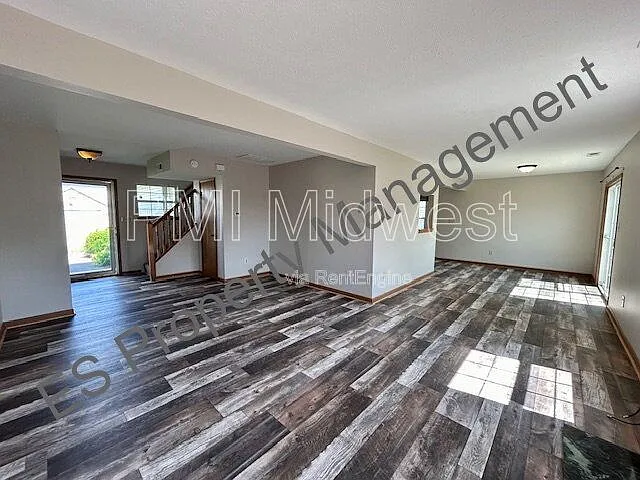 4322 Strawflower Dr — Photo 6