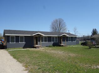 1074&1076 S Borden Dr, Gaylord, MI 49735