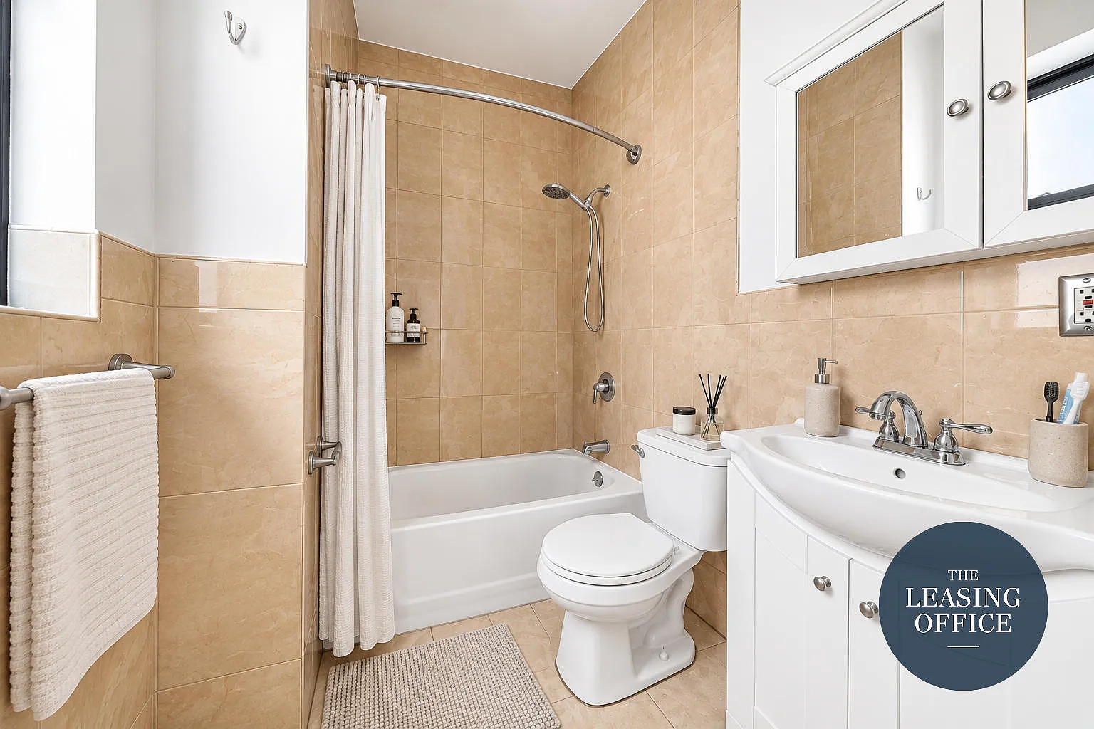 211 West 53rd Street — Photo 4