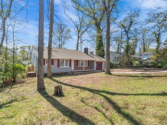 2nd image of 813 Pine Creek Dr