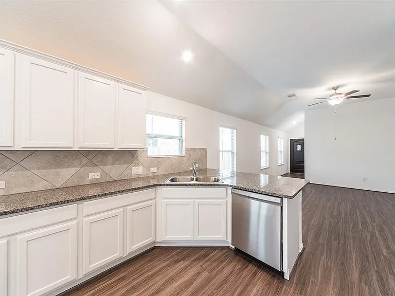25911 Rosin Lake Ln — Photo 8