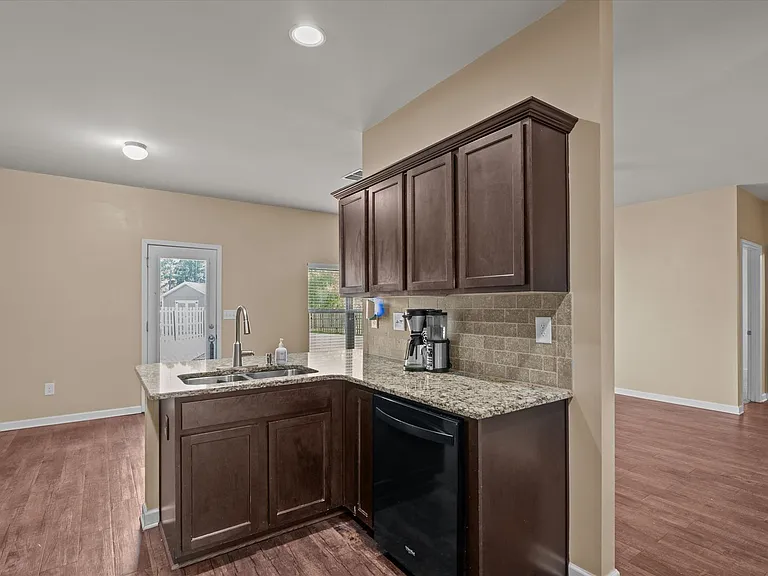 4704 Southwind Rd — Photo 20