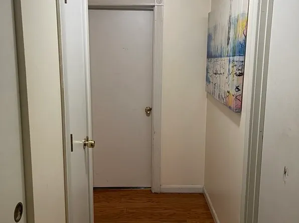 270 E Haverhill St APT 20, Lawrence, MA 01841