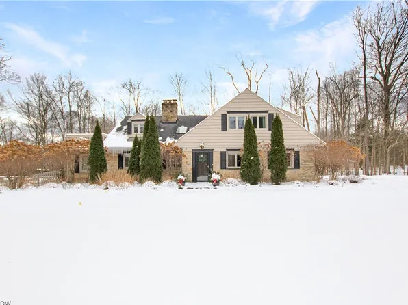 34700 Jackson Rd, Moreland Hills, OH 44022