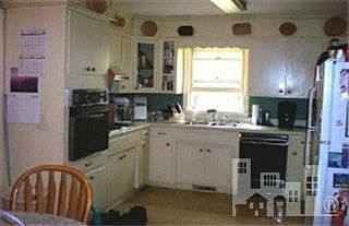 3rd image of 3422 Bragg
